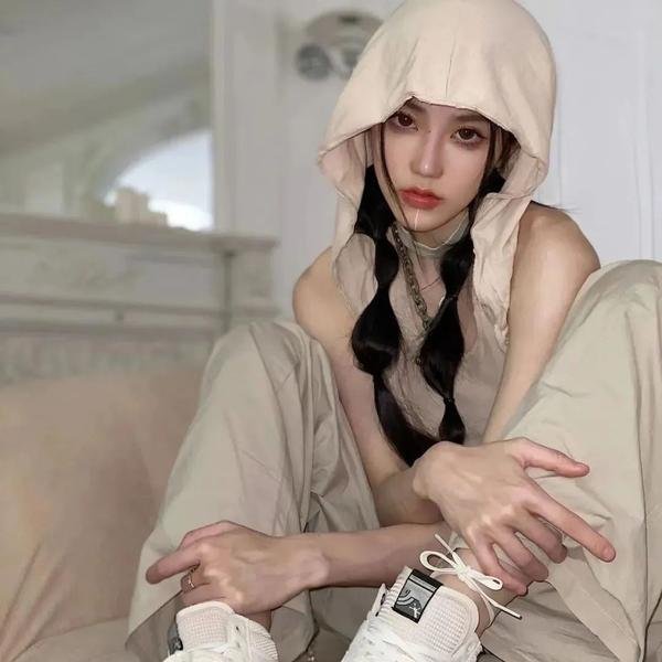 都会性男女海报